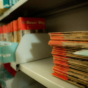 Sammlung des "Neuen Wegs" (Organ des ZK der SED), Jahrgänge 1970 bis 1989, Foto: Maria Wündisch